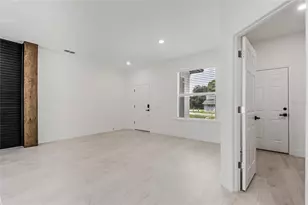 222 Florida Ave, Dundee, FL 33838 - Photo 9