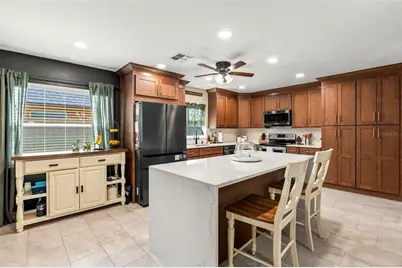 8736 Larwin Lane, Orlando, FL 32817 - Photo 9