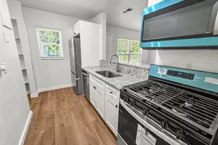2532 NE 13th Ave, Gainesville, FL 32641 - Photo 5