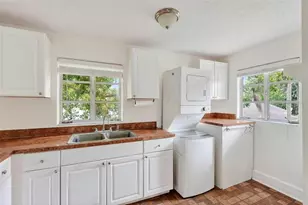 1016 Atkins Pl, Orlando, FL 32804 - Photo 19