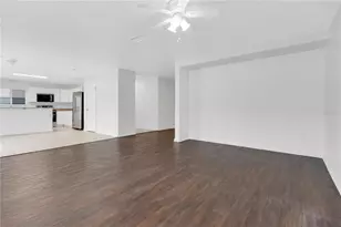 10414 Boyette Creek Blvd, Riverview, FL 33569 - Photo 5