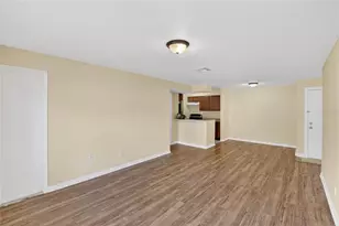 202 Red Maple Pl, Brandon, FL 33510 - Photo 9