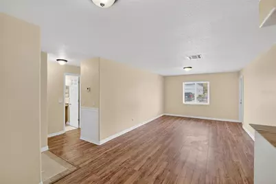 202 Red Maple Place #202, Brandon, FL 33510 - Photo 3