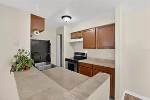 202 Red Maple Pl, Brandon, FL 33510 - Photo 11