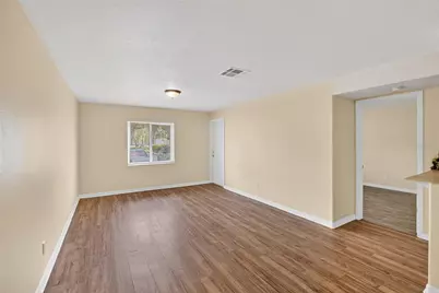 202 Red Maple Place #202, Brandon, FL 33510 - Photo 7