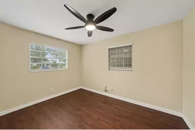 4733 W Wisconsin Avenue, Tampa, FL 33616 - Photo 19