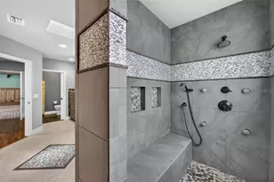 2410 Lake Shore Dr, Orlando, FL 32803 - Photo 23