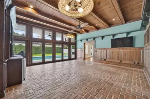 2410 Lake Shore Dr, Orlando, FL 32803 - Photo 15