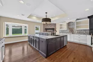 2410 Lake Shore Dr, Orlando, FL 32803 - Photo 9