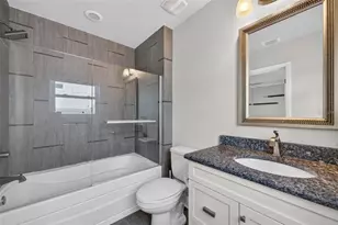 2410 Lake Shore Dr, Orlando, FL 32803 - Photo 25