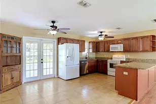 2300 Captain Dr, Deltona, FL 32738 - Photo 7