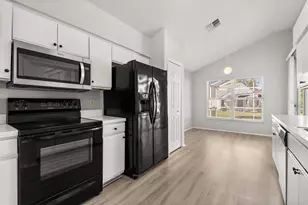 2612 Brookshire Ct, Kissimmee, FL 34746 - Photo 9