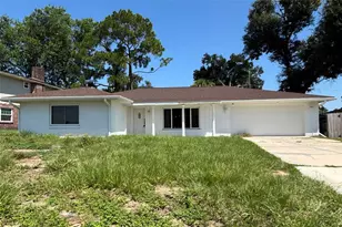 212 Overlook Dr, Winter Haven, FL 33884 - Photo 1