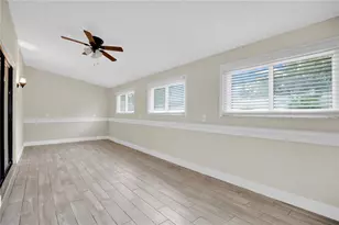 3914 Foothills Dr, Orlando, FL 32810 - Photo 9
