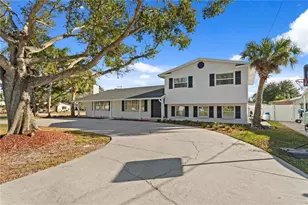 8702 Elmwood Ln, Tampa, FL 33615 - Photo 1