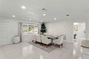 8702 Elmwood Ln, Tampa, FL 33615 - Photo 9