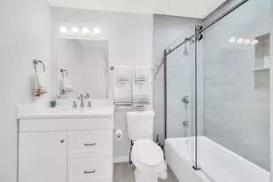 8702 Elmwood Ln, Tampa, FL 33615 - Photo 31