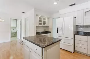 9225 McDavid Ct, Windermere, FL 34786 - Photo 13