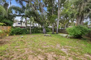 1200 Lake Valrico Ln, Valrico, FL 33594 - Photo 67