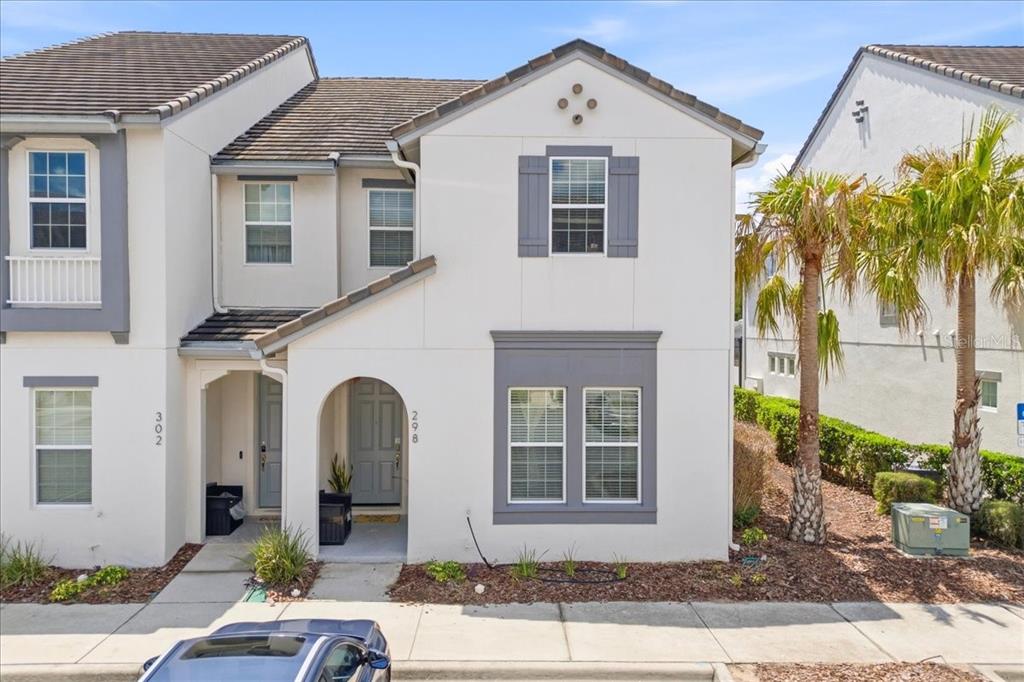 298 Captiva Dr - 298 Captiva Dr, Davenport, FL 33896 Luxury Property | Jose Angel Pina