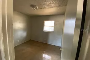 410 Terry St, Wildwood, FL 34785 - Photo 3
