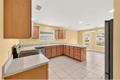 2598 Irdell Avenue, The Villages, FL 32162 - Photo 15