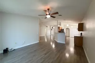 100 Cimarron Ln, Poinciana, FL 34759 - Photo 11