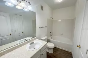 10412 Villa View Cir, Tampa, FL 33647 - Photo 21