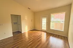10412 Villa View Cir, Tampa, FL 33647 - Photo 3