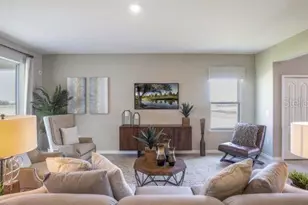 25125 Thornhill Dr, Sorrento, FL 32776 - Photo 5