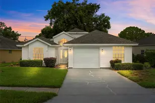 615 Juniper Way, Tavares, FL 32778 - Photo 1