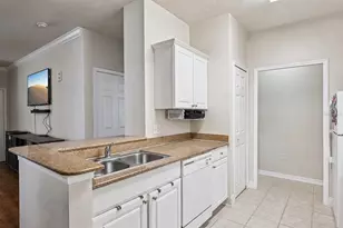 200 Southern Pecan Cir, Winter Garden, FL 34787 - Photo 9