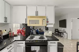 9213 N 13th St, Tampa, FL 33612 - Photo 17