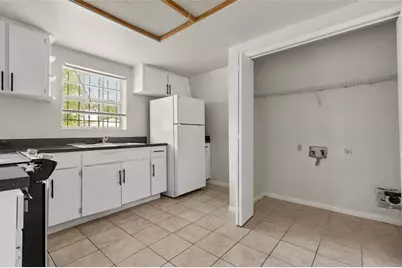 9213 N 13th Street, Tampa, FL 33612 - Photo 9
