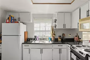 9213 N 13th St, Tampa, FL 33612 - Photo 19