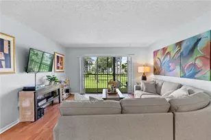 8217 Sun Spring Cir, Orlando, FL 32825 - Photo 3