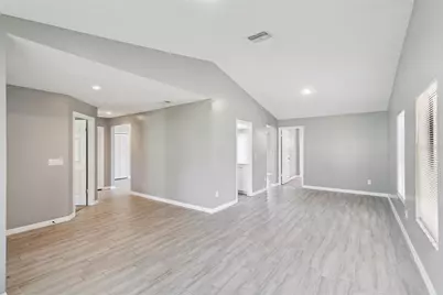 1431 Sackett Circle, Orlando, FL 32818 - Photo 3