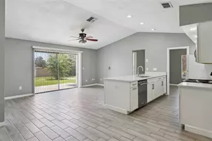1431 Sackett Cir, Orlando, FL 32818 - Photo 5