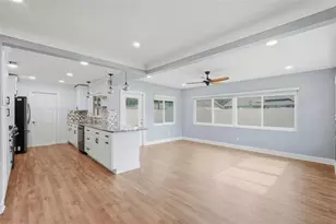 5669 45th Ave N, Kenneth City, FL 33709 - Photo 7