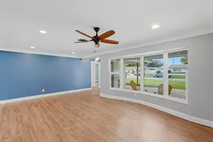 5669 45th Ave N, Kenneth City, FL 33709 - Photo 13