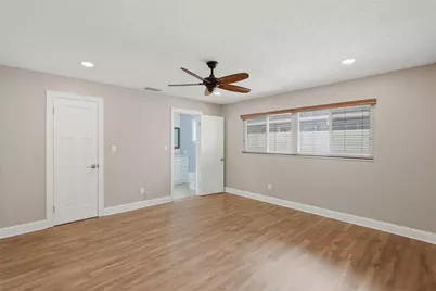 5669 45th Avenue N, Kenneth City, FL 33709 - Photo 19
