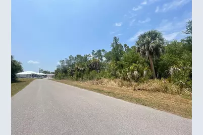 356 Ramblewood Street, Port Charlotte, FL 33953 - Photo 3