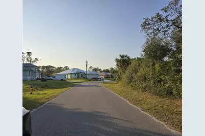 348 Ramblewood Street, Port Charlotte, FL 33953 - Photo 3
