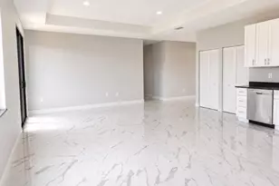 1610 NE 34th St, Cape Coral, FL 33909 - Photo 5
