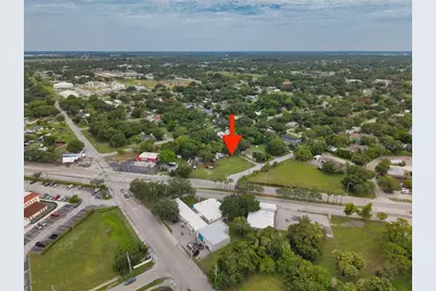 711 S 21st Street, Fort Pierce, FL 34950 - Photo 9