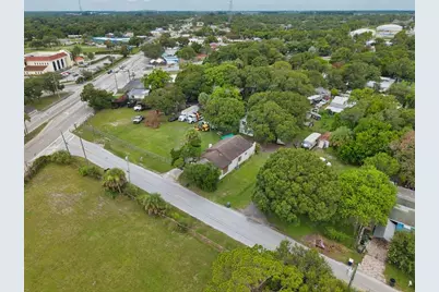 711 S 21st Street, Fort Pierce, FL 34950 - Photo 11