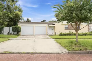 1228 Spring Lake Dr, Orlando, FL 32804 - Photo 3