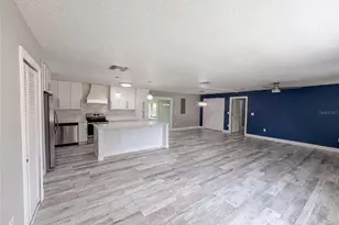 1044 E Lombardy Dr, Deltona, FL 32725 - Photo 9