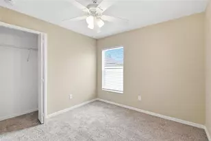5337 Outlook Way, Zephyrhills, FL 33541 - Photo 37