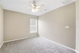 5337 Outlook Way, Zephyrhills, FL 33541 - Photo 31